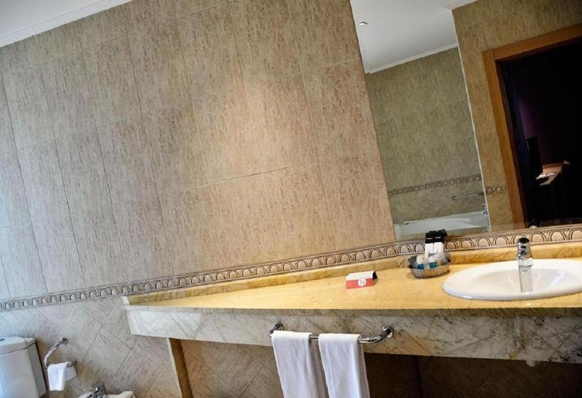 سوییت جونیور, Villa De Benavente