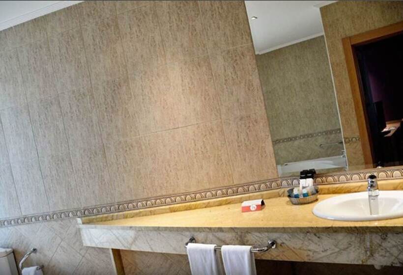 سوییت جونیور, Villa De Benavente