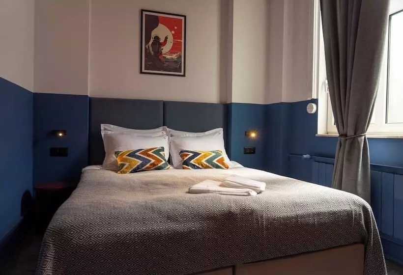 اتاق اکونومی, Maria Luisa by Introvert Hotels