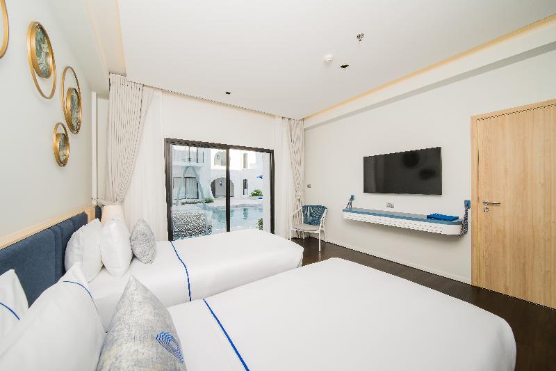 غرفة قياسية مطلّة علي حمام السباحة, Kram Pattaya