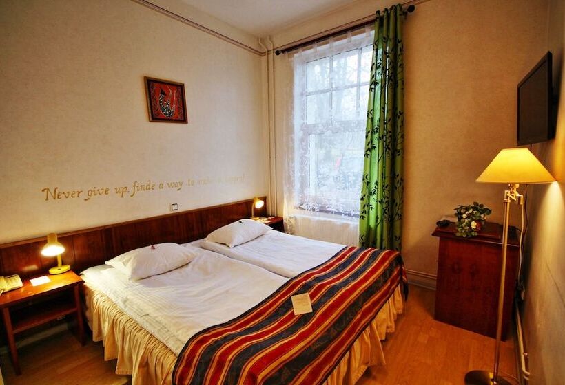 اتاق استاندارد یک نفره, Nb Hotel With Free Parking