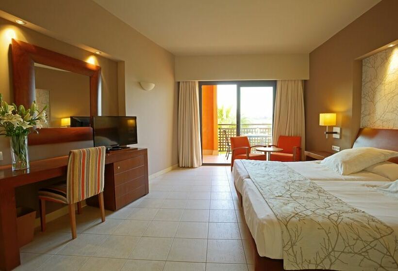 غرفة قياسية مطلة على ملعب الجولف, Valle Del Este