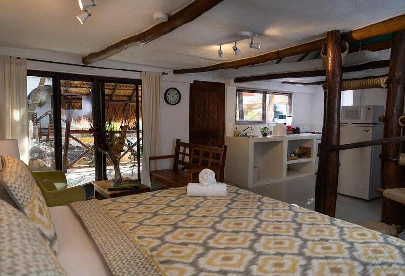 בונגלו סטנדרט עם נוף לגינה, Amar Inn