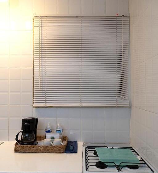 בקתה סטנדרטית, Amar Inn