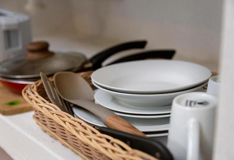 בקתה סטנדרטית, Amar Inn