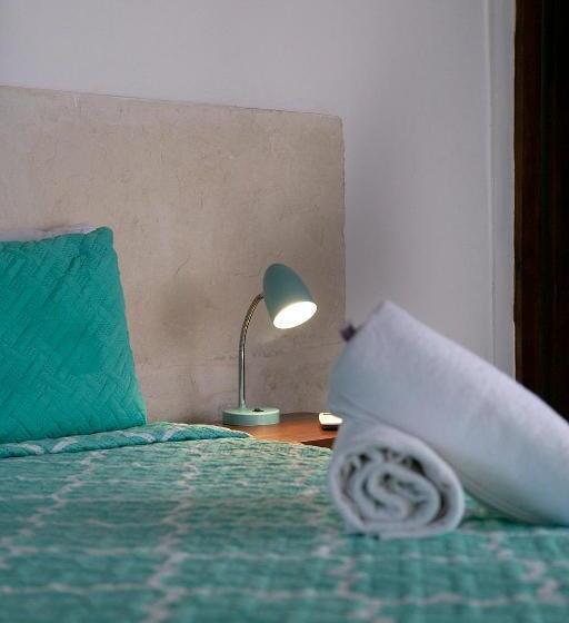 בקתה סופריור, Amar Inn