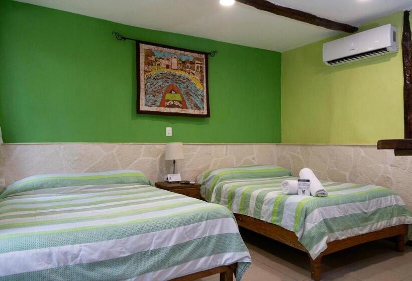 בקתה סטנדרטית, Amar Inn