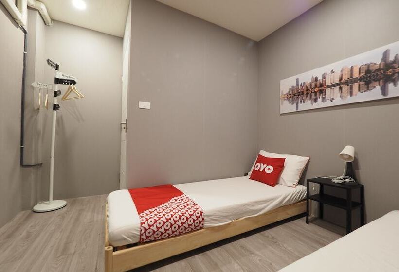 اتاق استاندارد با سرویس بهداشتی مشترک, Bossa House Hostel & Cafe