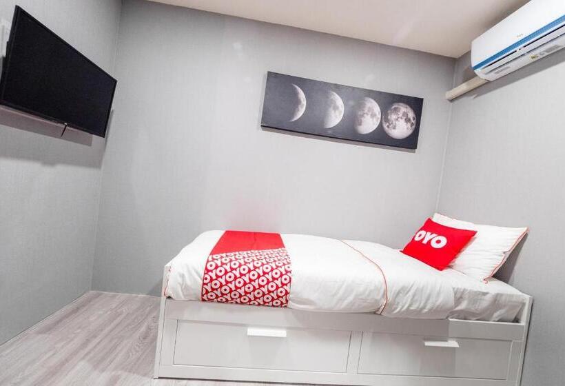 اتاق استاندارد یک نفره, Bossa House Hostel & Cafe