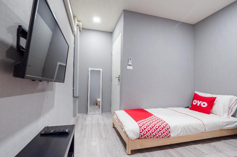 اتاق استاندارد با سرویس بهداشتی مشترک, Bossa House Hostel & Cafe