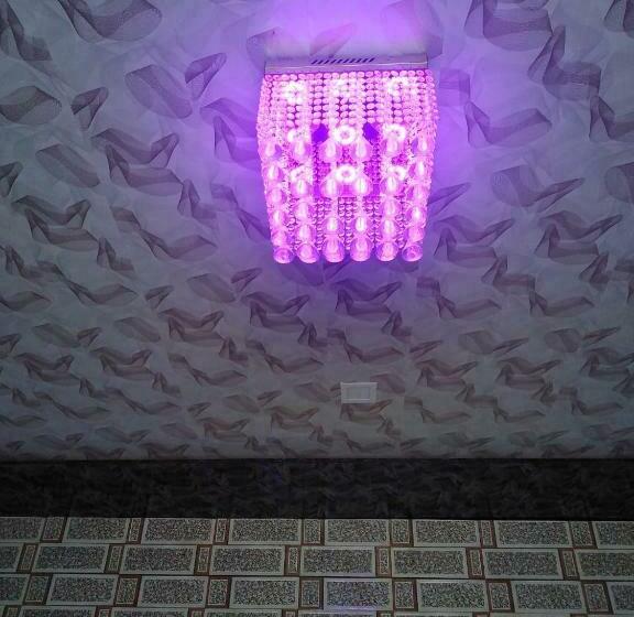 Deluxe Familjerum, Radha Krishna Dham