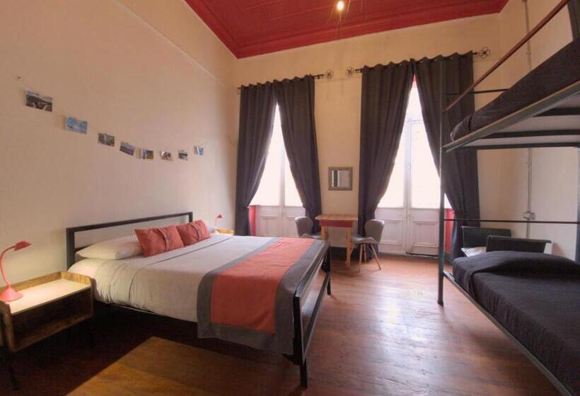 اتاق استاندارد با بالکن, Maki Hostels & Suites Valparaiso