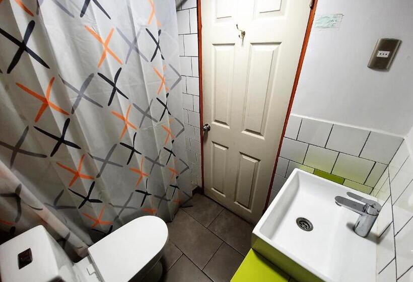 اتاق استاندارد با تخت بزرگ, Maki Hostels & Suites Valparaiso