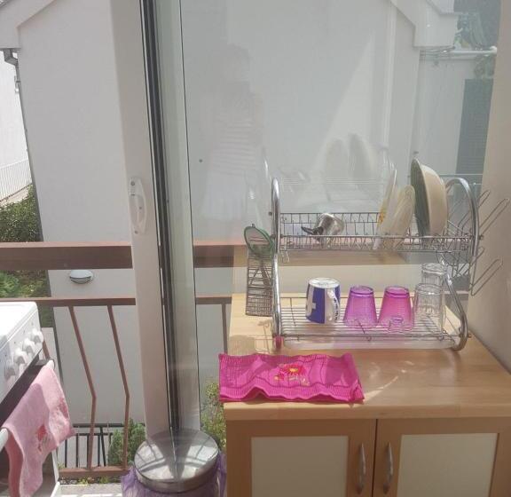 اتاق استاندارد, Guest House Cinderella