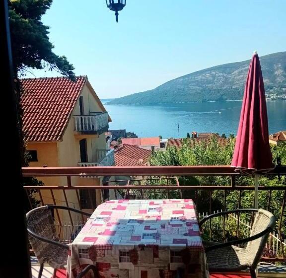 Triple Room Sea View, Guest House Cinderella