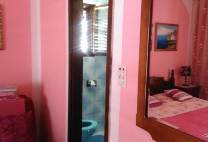 اتاق استاندارد, Guest House Cinderella