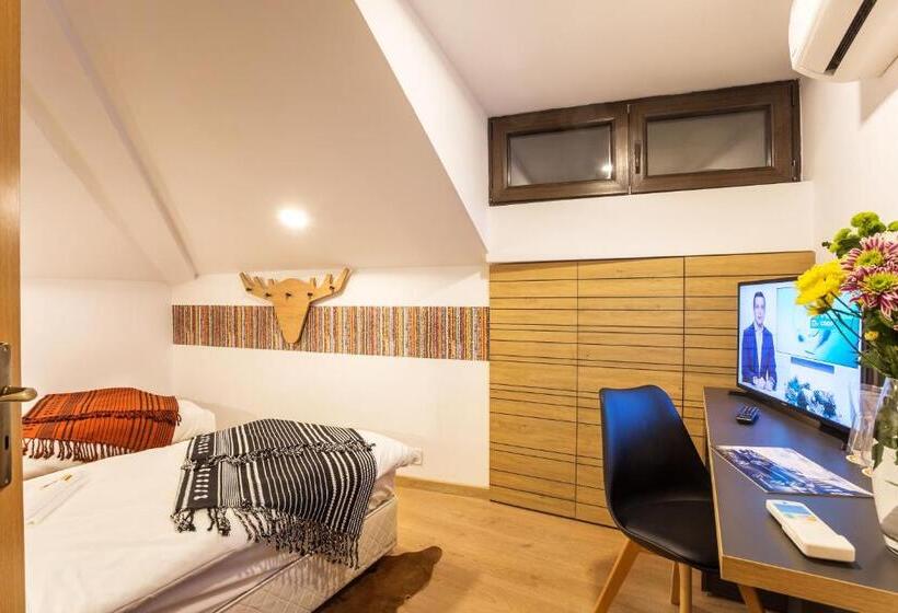 Family Suite, Complex Vazrozhdentsi