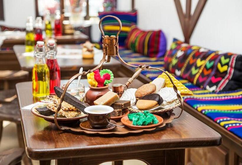 סוויטה משפחתית, Complex Vazrozhdentsi