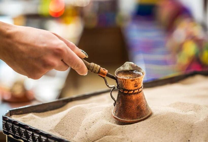 סוויטה משפחתית, Complex Vazrozhdentsi