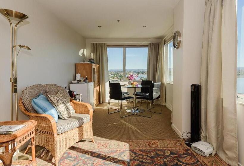 带大床的标准间, Top Of The Town Bed & Breakfast