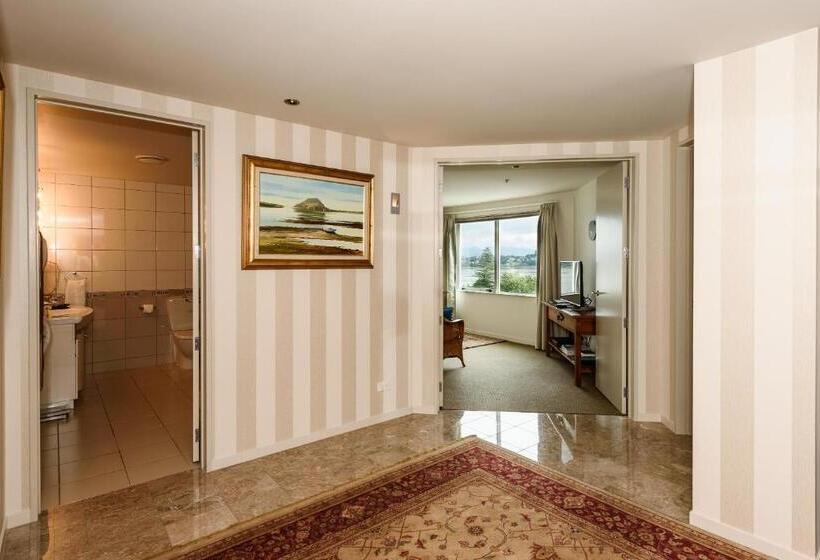 带大床的标准间, Top Of The Town Bed & Breakfast