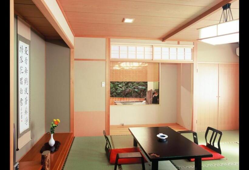 Номер Стандарт, Unzen Iwaki Ryokan