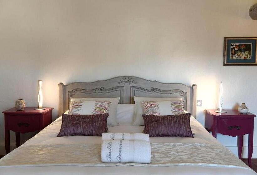 スーペリアールーム, Bastide Des Demoiselles