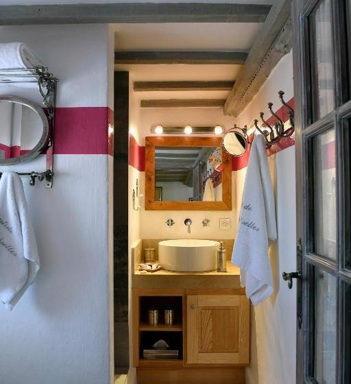 スーペリアールーム, Bastide Des Demoiselles