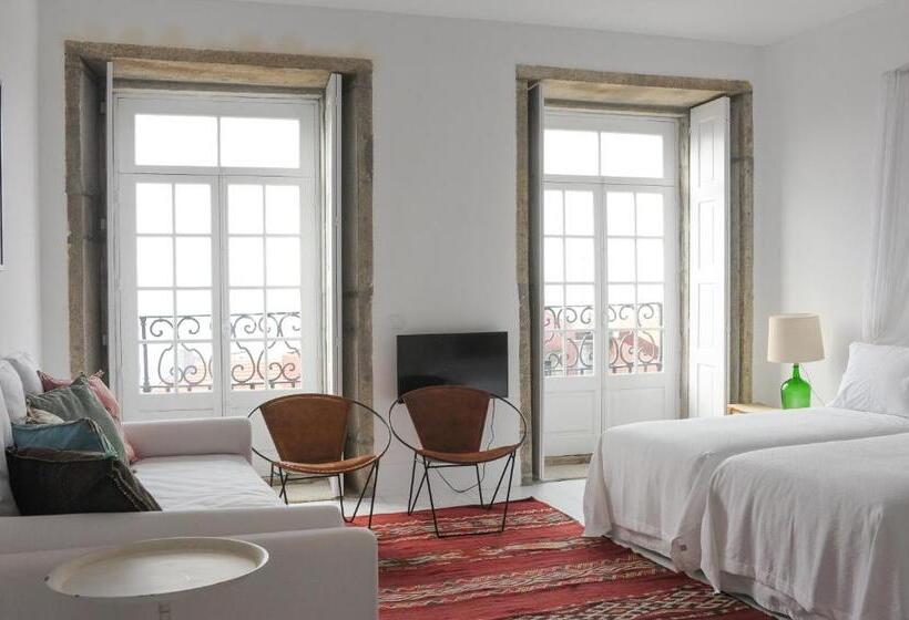 Deluxe room with river view, Mo House