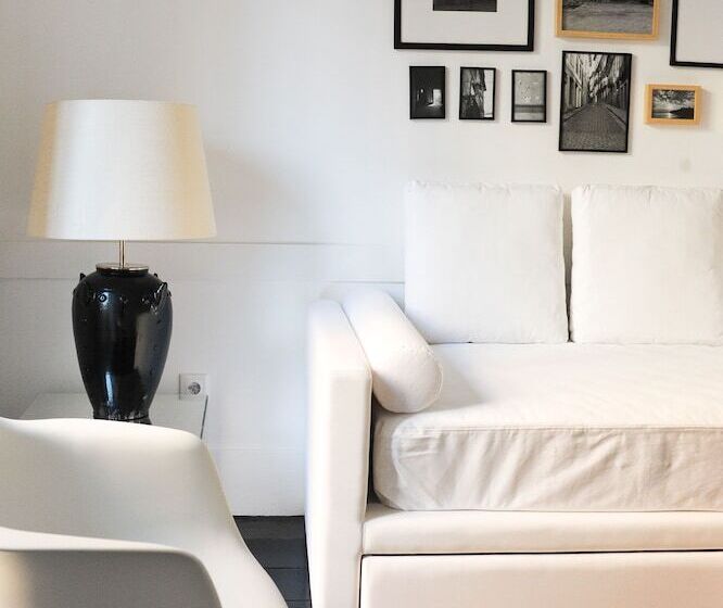 اتاق استاندارد چهار تخته, Mo House