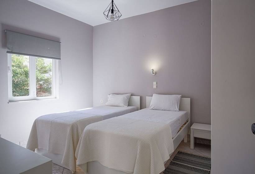 Апартаменты 1 Спальня Боковой Вид на Море, Yasmine Apartments