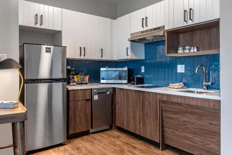 キングサイズベッドのスイートルーム, Staybridge Suites Grand Prairie Near Epic Central, An Ihg