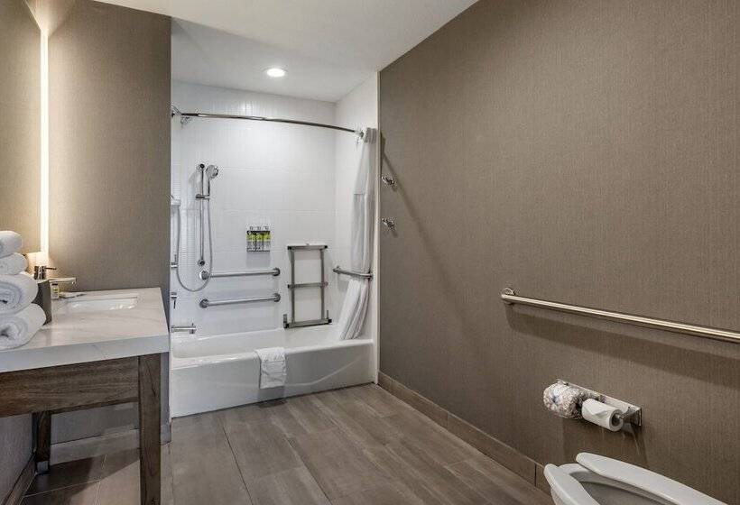 جناح لذوى الاحتياجات الخاصة, Staybridge Suites Grand Prairie Near Epic Central, An Ihg