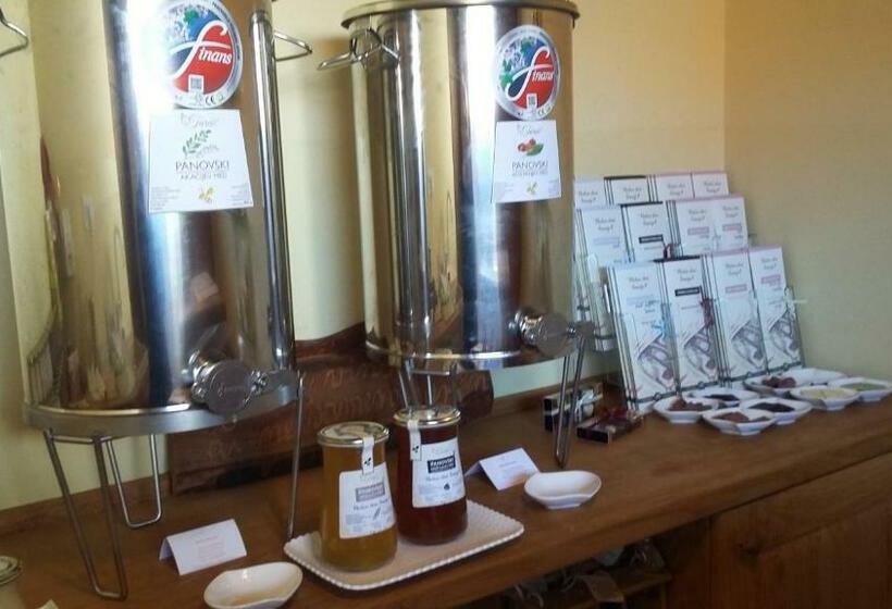 اتاق استاندارد, Guest House Tara