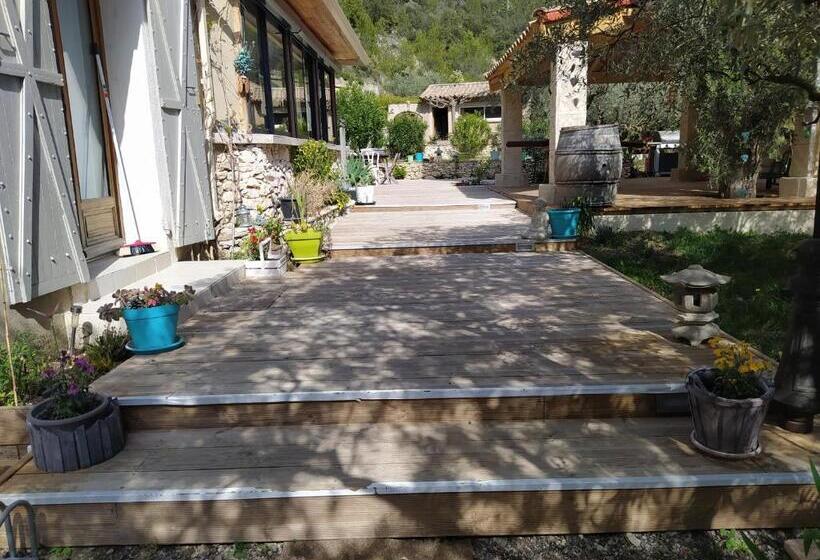 标准房带园景, Le Frangipanier