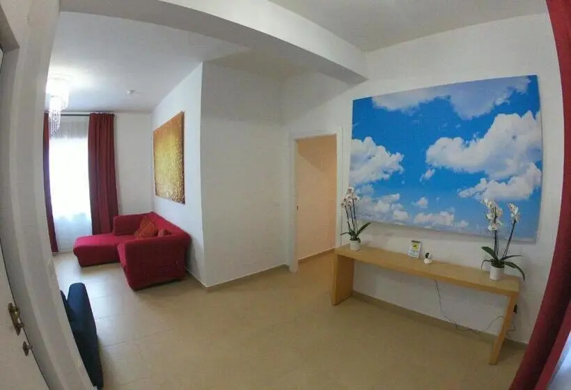スタンダード４人部屋, Caserta Royale Apartment