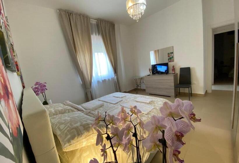 غرفة قياسية, Caserta Royale Apartment