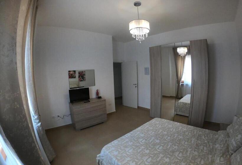 غرفة قياسية, Caserta Royale Apartment