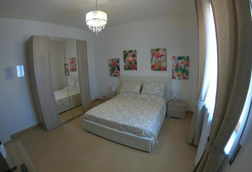 غرفة قياسية, Caserta Royale Apartment