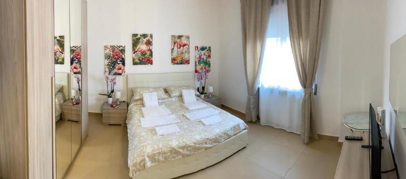 غرفة قياسية, Caserta Royale Apartment