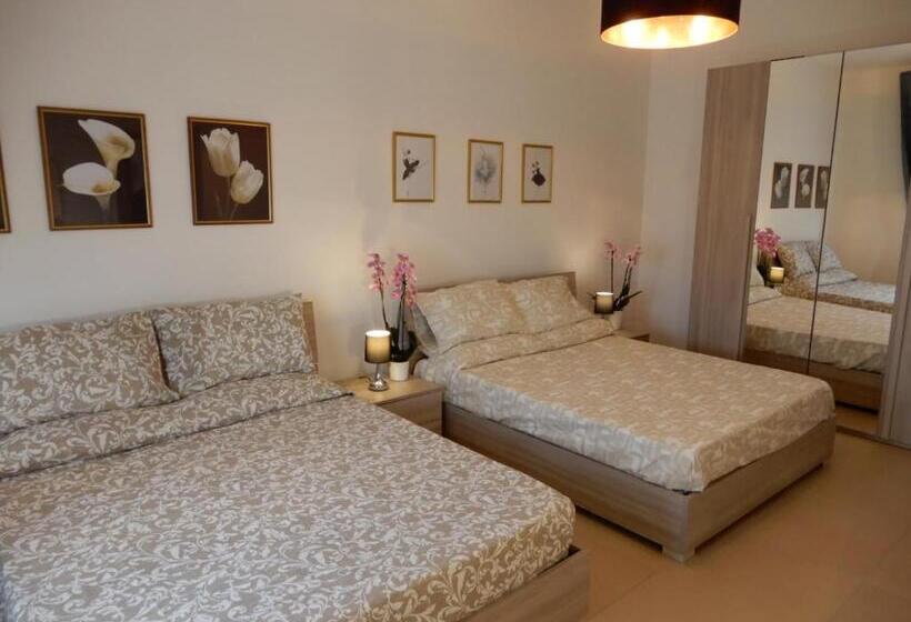 غرفة قياسية رباعية, Caserta Royale Apartment