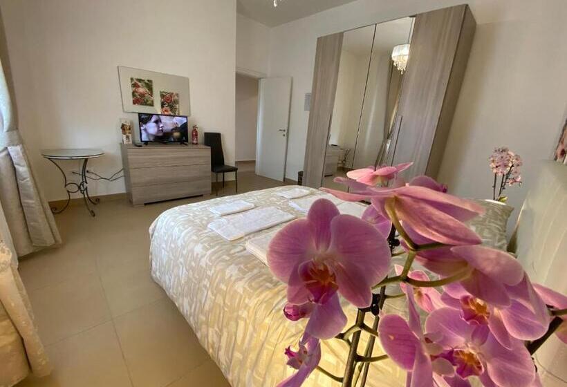 غرفة قياسية, Caserta Royale Apartment