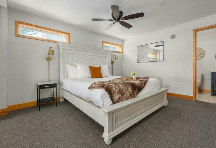 デラックススタジオ, Ocean House