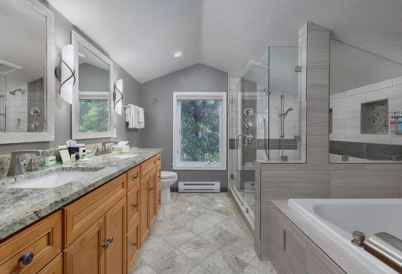 キングサイズベッドのスイートルーム, Ocean House