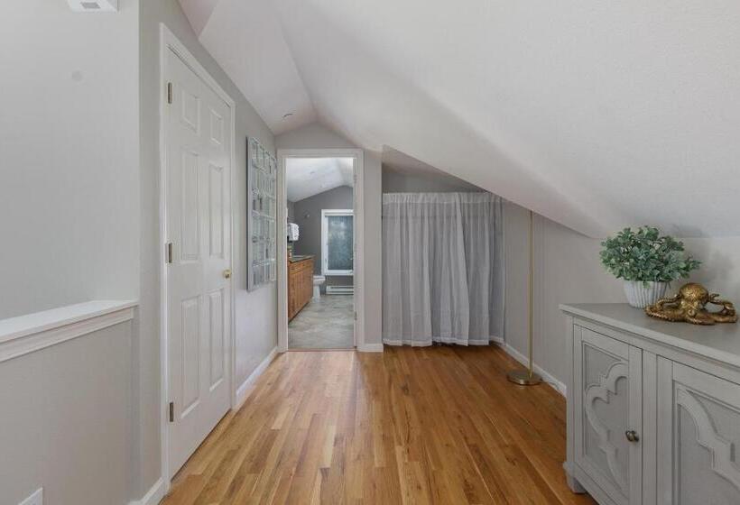 キングサイズベッドのスイートルーム, Ocean House