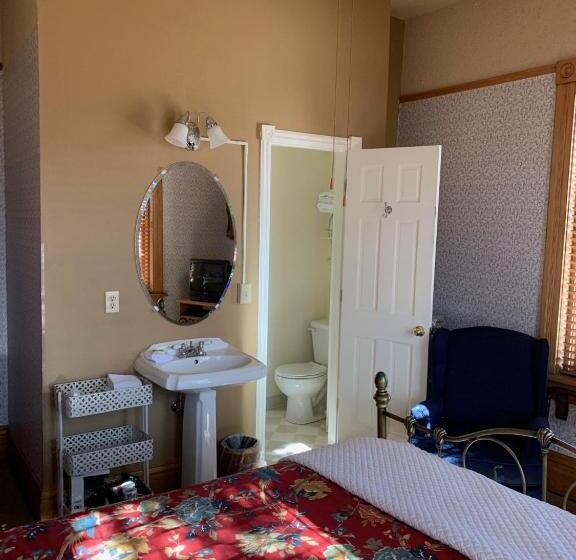 スタンダードルーム, St Nicholas