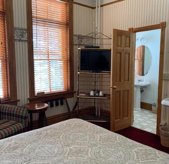 スタンダードルーム, St Nicholas