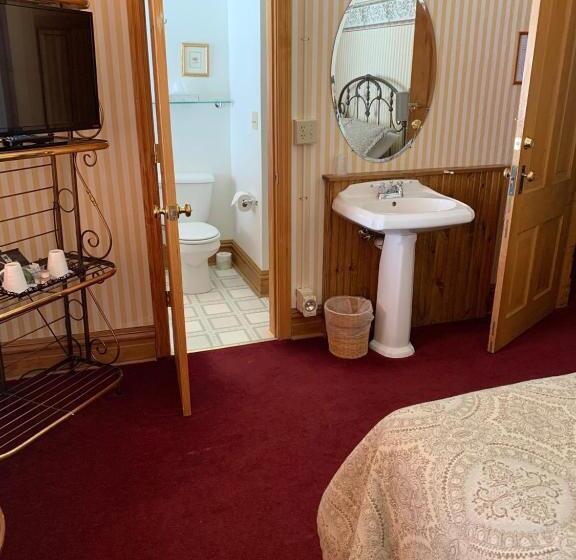 スタンダードルーム, St Nicholas