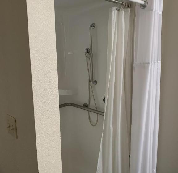 身障者適用キングサイズベッドルーム, St Nicholas