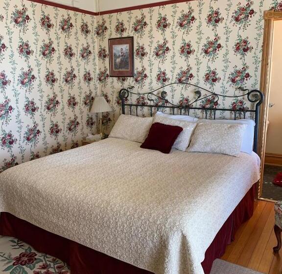 デラックススタジオ, St Nicholas